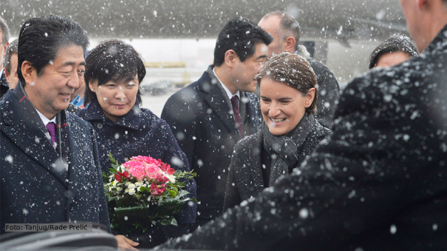 Premijerka Brnabić dočekala premijera Abea